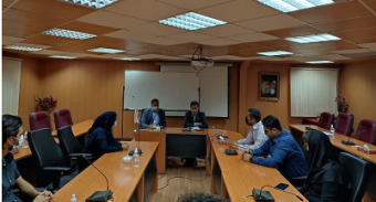 نشست صمیمی سرپرست واحد استان با کارکنان مرکز آموزش علمی کاربردی آلومینوم المهدی هرمزگان