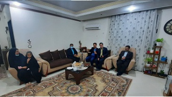 دیدار دکتر سیعد نظری، مشاور رئیس و مدیرکل دفتر هماهنگی امور واحدهای استانی از خانواده شهید مصیب عارف نیا