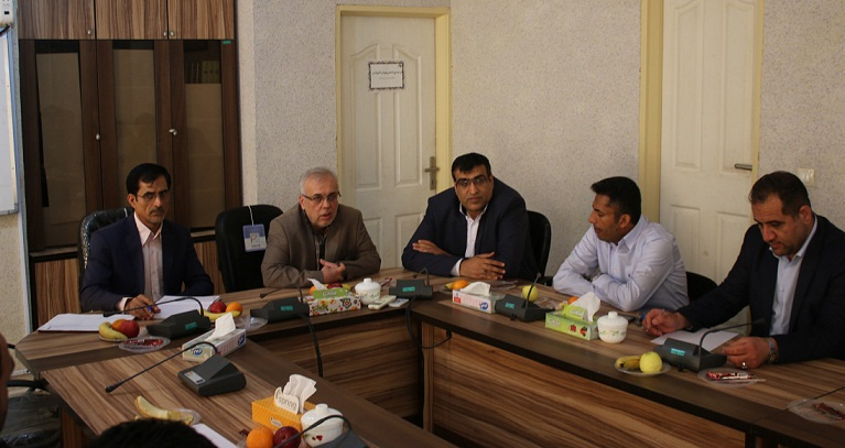نشست صمیمی دکتر بدری معاون اداری، مالی و مدیریت منابع دانشگاه جامع علمی کاربردی کشور با رؤسای مراکز آموزش علمی کاربردی استان هرمزگان