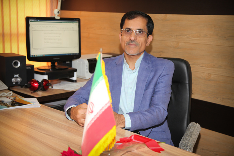 رئیس دانشگاه علمی کاربردی  استان به مناسبت فرارسیدن ایاما... دهه فجر پیامی منتشر کرد: